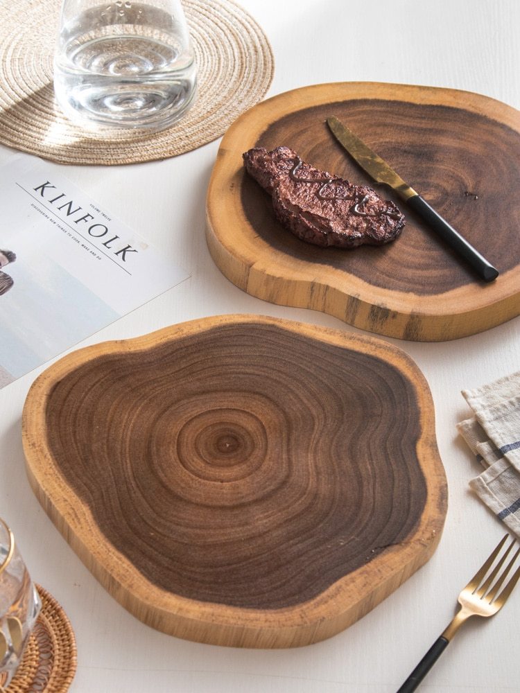 Transform Your Kitchen with Our Wooden Stump Shaped Cutting Board