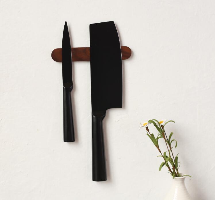Wall-mounted Kitchen Knife Rack